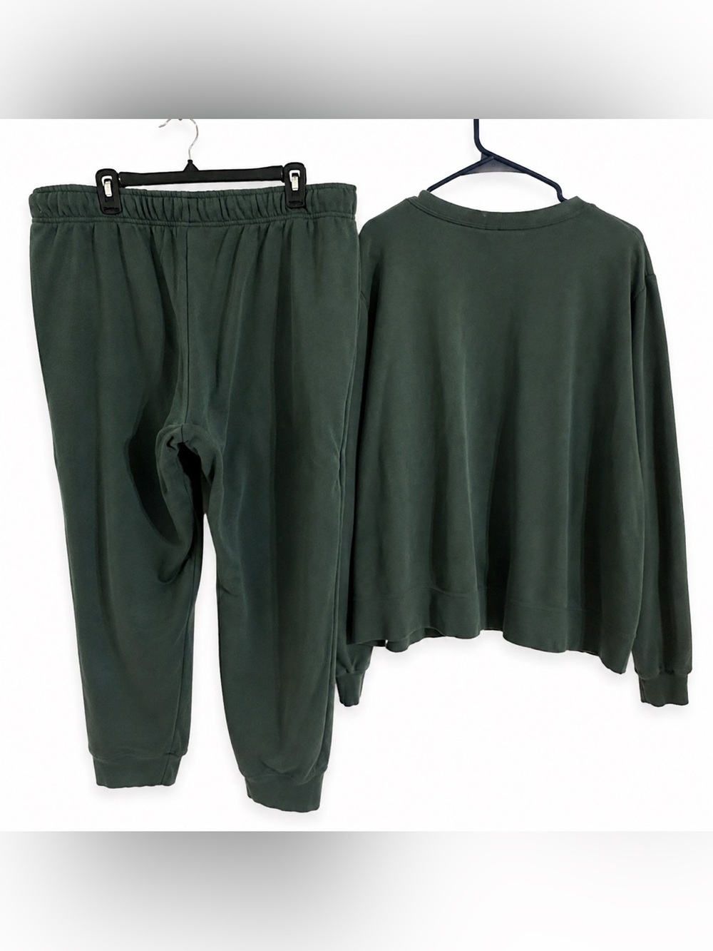 Nike Women’s Plus Size 2 Piece Fleece Set Green 2X Top 1X Joggers - Picture 2 of 4